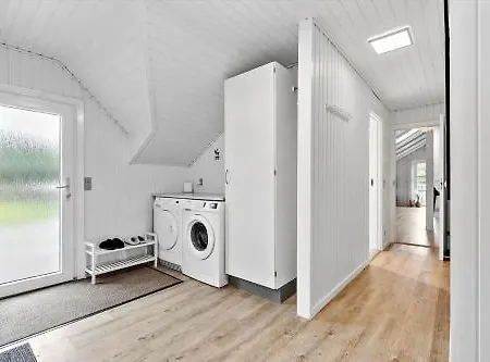 Nyaraló Bv281-blavand-sonder-vasevej-1-c Blåvand